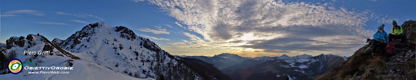 85 Dal Passo di Grialeggio tramonto verso il Resegone.jpg